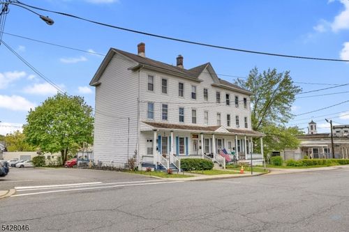17 E Church St, Washington, NJ, 07882-1420 | Card Image