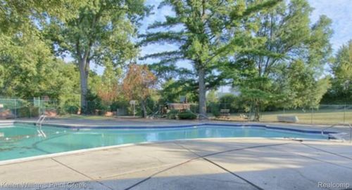 6545 Post Oak Dr, West Bloomfield, MI, 48322-3831 | Card Image