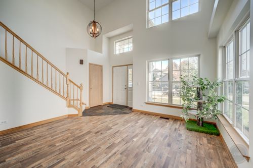 1966 Congrove Dr, Aurora, IL, 60503-7807 | Card Image