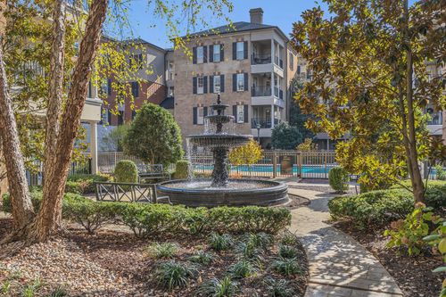 apt-402-307 Seven Springs Way, Brentwood, TN, 37027-4886 | Card Image