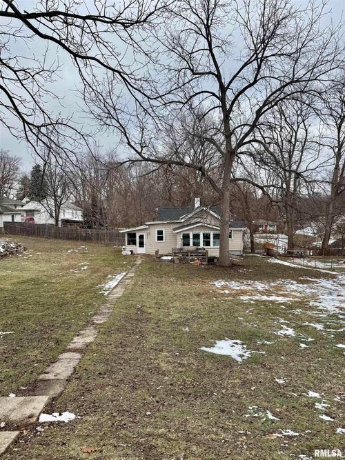 1317 E Elmhurst Ave, Peoria, IL, 61603-1653 | Card Image