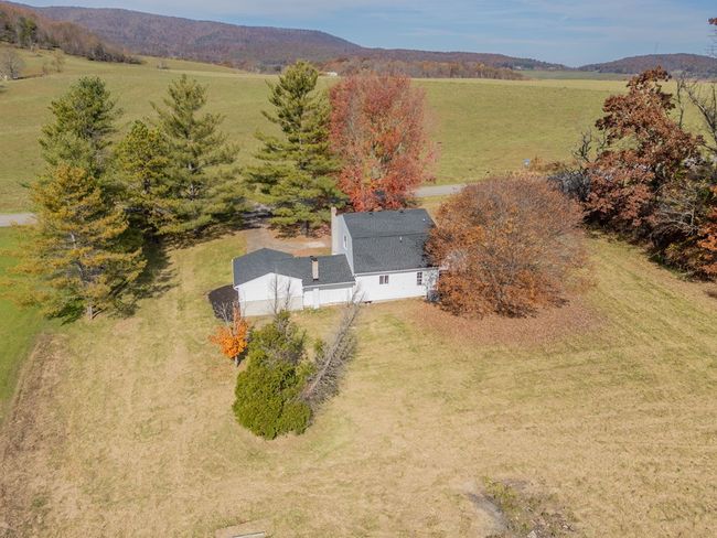 3052 Cedar Springs Rd., House other with 3 bedrooms, 4 bathrooms and 1 parking in Sugar Grove VA | Image 46