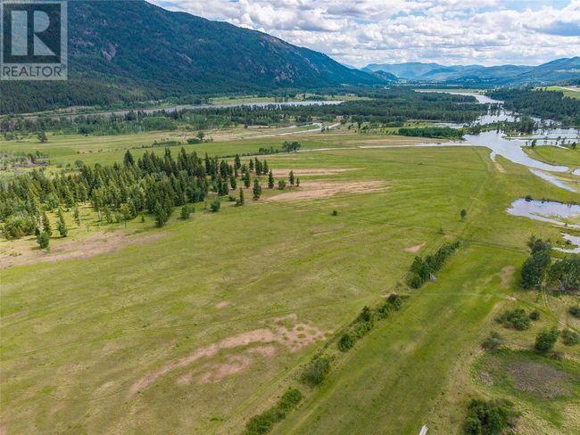 7398 Yellowhead Highway, House other with 3 bedrooms, 1 bathrooms and null parking in Darfield BC | Image 51