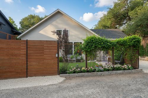 2-804 W Annie St, Austin, TX, 78704-4106 | Card Image