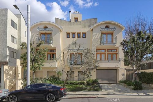 3946 Carpenter, Studio City, CA, 91604 | Card Image