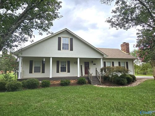 768 Knotty Walls Rd Se, Owens Cross Roads, AL, 35763-9046 | Card Image