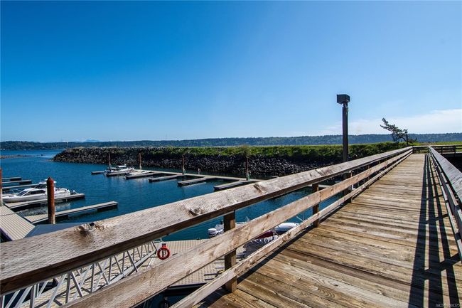 Sidewalk to the sea walk | Image 59