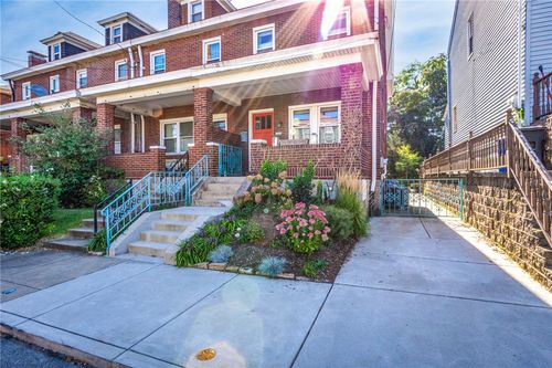 1926 Antietam St, Pittsburgh, PA, 15206-1126 | Card Image