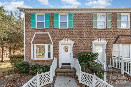 5122 Fair Wind Ln, Charlotte, NC, 28212-2248 | Card Image