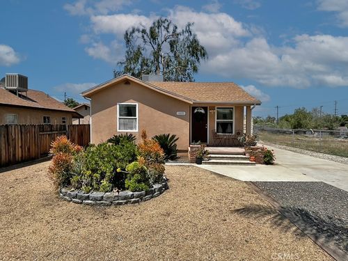 1205 Opal Way, Mentone, CA, 92359-1118 | Card Image