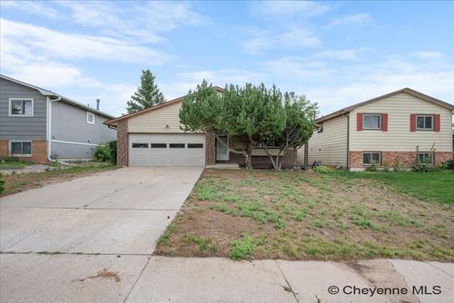 816 Gardenia Dr, Cheyenne, WY, 82009 | Card Image