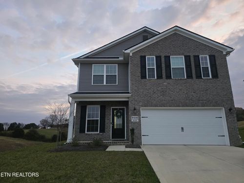 9446 Valentine Meadow Rd, Knoxville, TN, 37931-2704 | Card Image