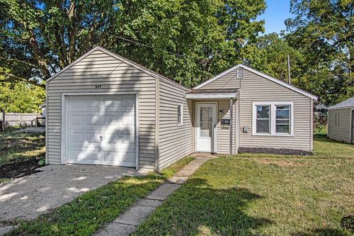 645 N 11th St, Niles, MI, 49120-2508 | Card Image