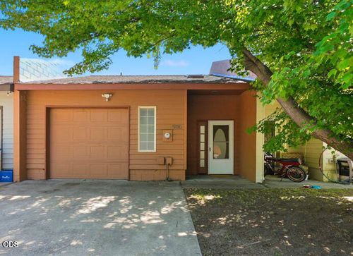 980 Se Centennial, Bend, OR, 97702 | Card Image