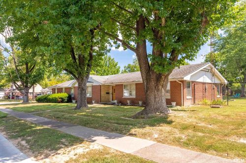 301 S Glenview Dr, Carbondale, IL, 62901-2241 | Card Image