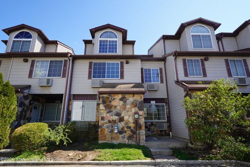 27 Croft Court, Staten Island, NY, 10306 | Card Image