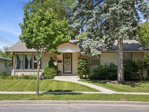 6235 N 95th St, Milwaukee, WI, 53225-1604 | Card Image