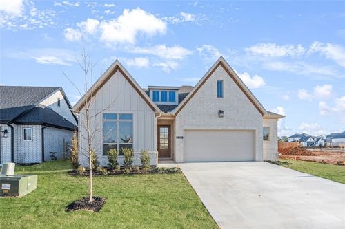 374 Woodsbury Ln, Elm Springs, AR, 72762-7074 | Card Image