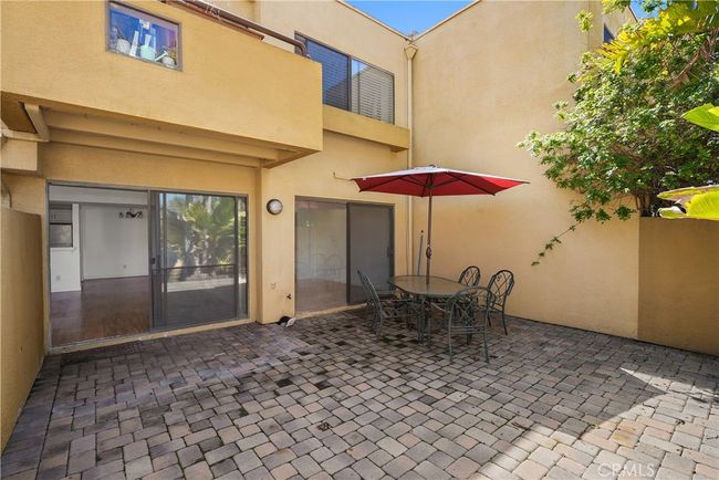 Extra large Patio | Image 19
