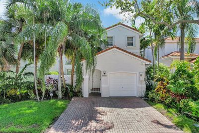 1545 Yellowheart Way, Townhouse with 3 bedrooms, 2 bathrooms and null parking in Hollywood FL | Image 2