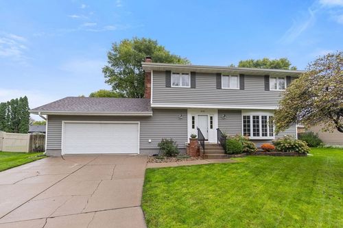 3452 21st Ave, Columbus, NE, 68601-8153 | Card Image