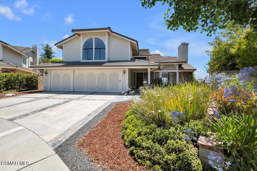 2568 Picadilly Cir, Thousand Oaks, CA, 91362-5363 | Card Image