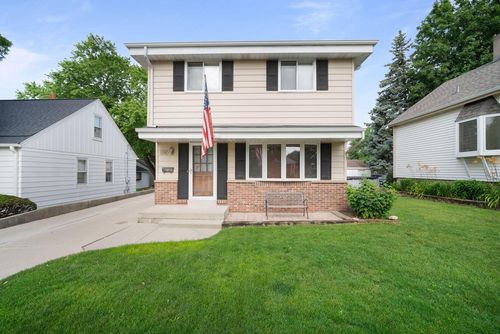 909 S 110th Street, WEST ALLIS, WI, 53214 | Card Image