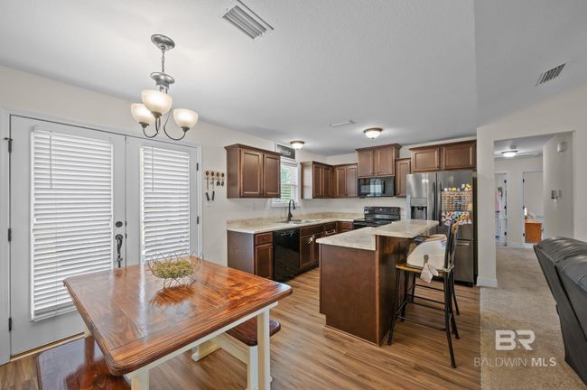 Kitchen | Image 11