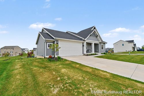 44-7367 Graymoor St Se, Caledonia, MI, 49316-8552 | Card Image