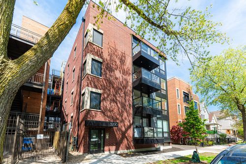 1-3710 N Kenmore Ave, CHICAGO, IL, 60613-2906 | Card Image