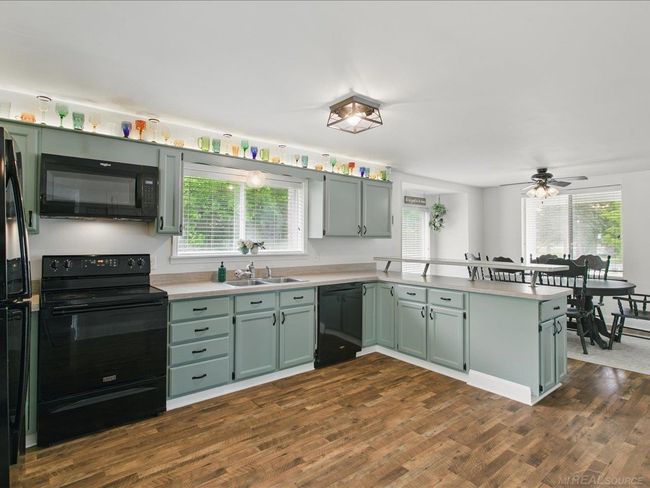 Kitchen | Image 15