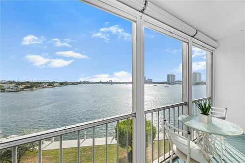 apt-s509-3020 Marcos Dr, Aventura, FL, 33160-2562 | Card Image