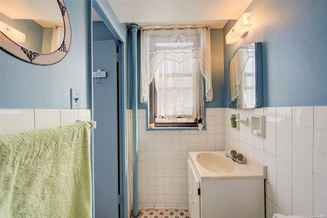 APT-16J - 61-55 98 Th St, Home with 3 bedrooms, 2 bathrooms and null parking in Rego Park NY | Image 12