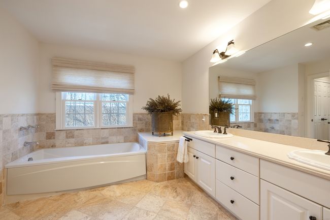 1 - 1 Woods Way, House other with 3 bedrooms, 4 bathrooms and 2 parking in Redding CT | Image 16