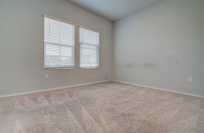 Empty room with light colored carpet | Image 4