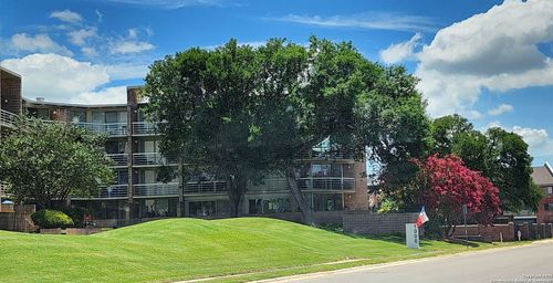 apt-1d-1000 Guadalupe St, Kerrville, TX, 78028-4930 | Card Image