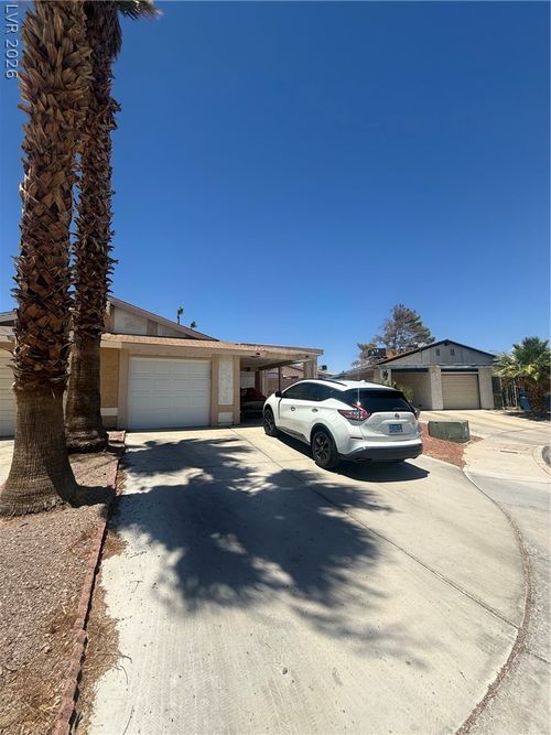 3929 Calle Esquina, Las Vegas, NV, 89103-2634 | Card Image