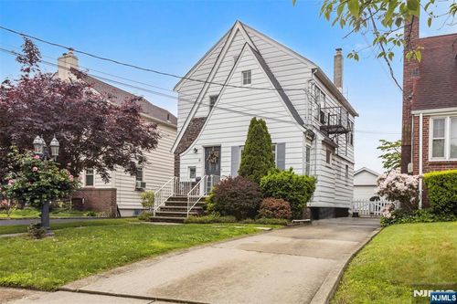 21 Berkeley Ave, Belleville, NJ, 07109-1469 | Card Image