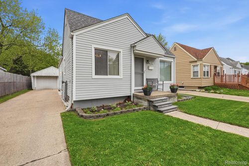 15817 Beech Daly Rd, Redford, MI, 48239-3805 | Card Image