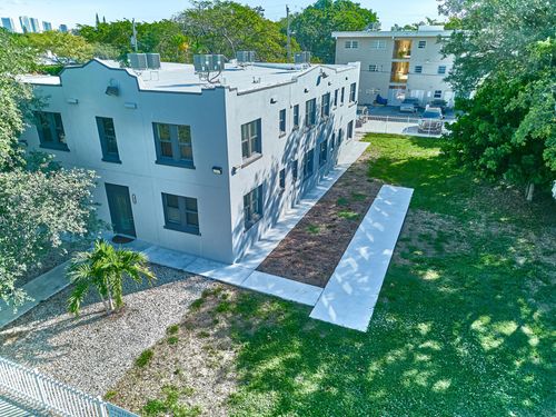 apt-1-8-2020 Washington St, Hollywood, FL, 33020-6904 | Card Image