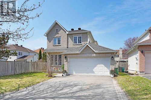 29 Apple Creek Crescent, Ottawa, ON, K2M2N3 | Card Image