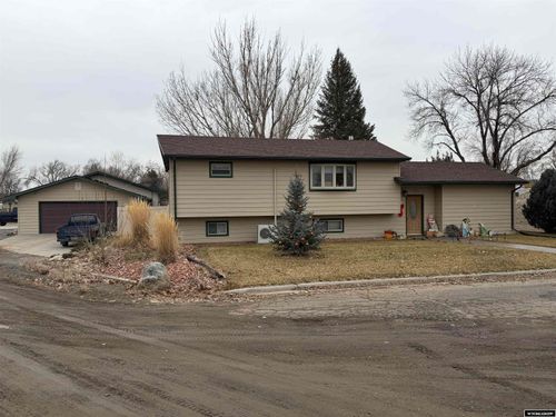 409 11th Ave N, Greybull, WY, 82426-1630 | Card Image