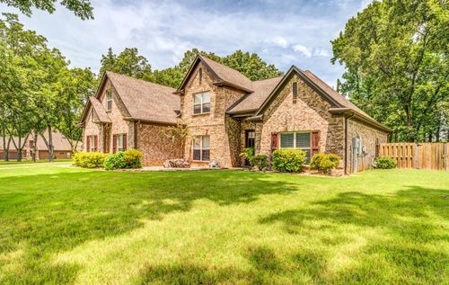62 Planters Grove Trl, Brighton, TN, 38011-7068 | Card Image