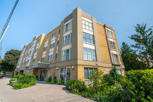 306-1387 Bayview Ave, East York, ON, M4G3A5 | Card Image