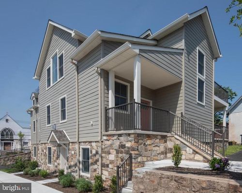 b-25 N Ridge Ave, AMBLER, PA, 19002-4519 | Card Image