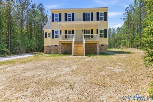 8426 Railroad Bed Rd, Carson, VA, 23830-9519 | Card Image