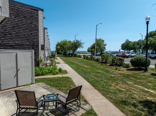 101-101 West Walk, West Haven, CT, 06516-5944 | Card Image