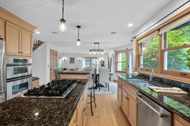 A perfect flow from kitchen to dining — ideal for entertaining and staying connected while you cook. | Image 12