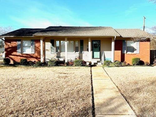 801 N Spring Street, Searcy, AR, 72143-3605 | Card Image