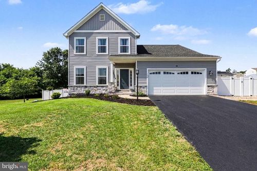 276 Jessica Dr, East Berlin, PA, 17316-8300 | Card Image